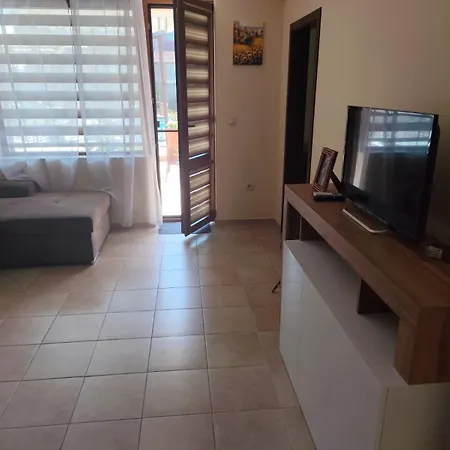 Apartment Complex Lilia *